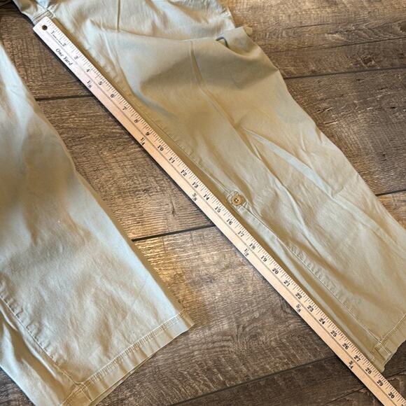 The North Face Women's Khaki Tech Wear Noble Stretch Roll Up Pant Size 14 - Picture 3 of 14